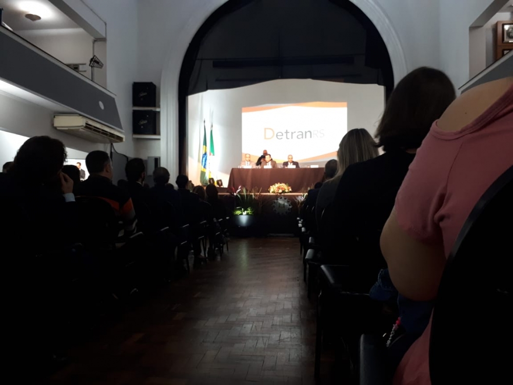 SINDILEI/RS marca presença na posse do novo Diretor-Geral do Detran/RS