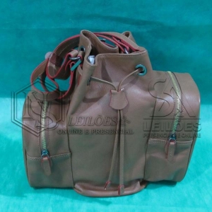 LOTE 003 - 05 (cinco) bolsas em couro