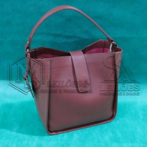 LOTE 005 - 05 (cinco) bolsas em couro