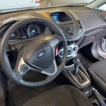 LOTE 001 - Ford/Fiesta Hatch 1.6L SE A, placa IUS 5G76, branco, ano/modelo 2013/2014