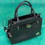 LOTE 001 - 05 (cinco) bolsas em couro