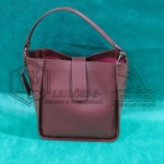 LOTE 005 - 05 (cinco) bolsas em couro