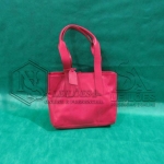 LOTE 006 - 05 (cinco) bolsas em couro