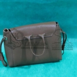 LOTE 006 - 05 (cinco) bolsas em couro