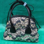 LOTE 007 - 05 (cinco) bolsas em couro.