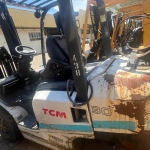 LOTE 011 - Empilhadeira marca TCM, modelo FHG30T3