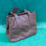 LOTE 013 - 06 (Seis) bolsas femininas em couro