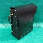 LOTE 014 - 06 (Seis) bolsas femininas em couro