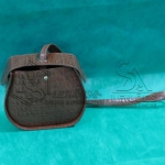 LOTE 014 - 06 (Seis) bolsas femininas em couro