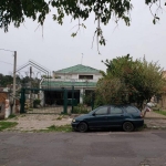 LOTE 022 - Casa de alvenaria com 455,12m² em Porto Alegre.