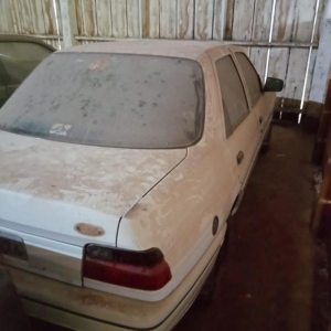 LOTE 001 - UM FORD VERONA 1,81 GL, 1996/1996, PLACA IEW0076