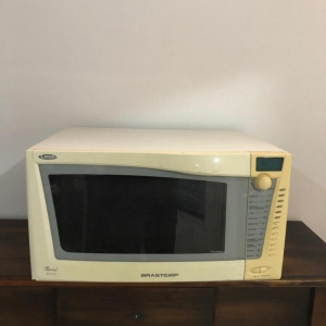 LOTE 12 - Micro-ondas Brastemp 38L