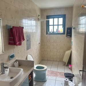 LOTE 005 - Apartamento n° 202 com a área útil de 86,17m², localizado no Edifício Vitório Compagnoni, situado à rua Miguel Tostes, n° 422, bairro São Cristóvão, Lajeado/RS