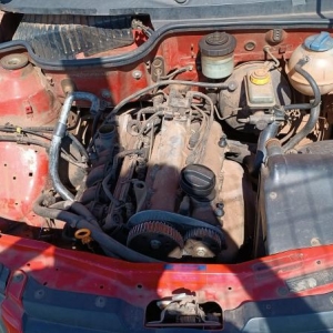 LOTE 012 - VW/Gol 16V Sport, placa IKN 5871, vermelho, ano/modelo 2002