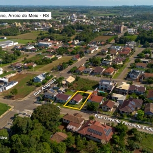 LOTE 013 - Área de 392,00m², contendo casa de alvenaria de 69,82m², situada na Rua Osvando Fernando Endler, nº 429, bairro São Caetano, Arroio do Meio/RS