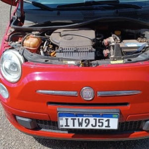 LOTE 004 - I/Fiat 500 CULT, placa ITW 9J51, vermelho, ano/modelo 2012/2013