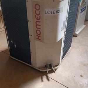 LOTE 006 - Ar-condicionado Komeco, quente e frio, de 66 mil BTUs