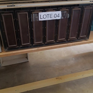 LOTE 008 - Ar-condicionado de parede, marca Elgin, de 10 mil BTUS