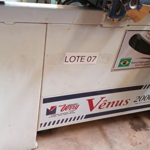 LOTE 011 - Máquina esquadrejadeira, Verry Profissional, Vênus 2000I