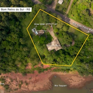LOTE 011 - Área de 4.777,77m², contendo uma casa residencial de alvenaria com aproximadamente 300,39m², um quiosque de 38,40m² fechado com madeiras rústicas e duas piscinas, situado na Rua João Flávio Mallmann, n° 209, bairro Goiabeira, Bom Retiro do Sul/RS