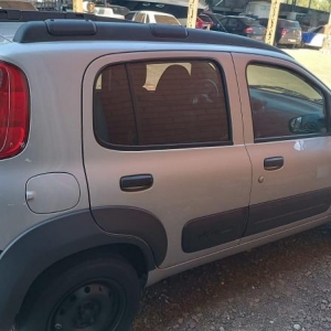LOTE 013 - Fiat/Uno Way 1.4, placa IQZ 0D13, prata, ano/modelo 2010/2011