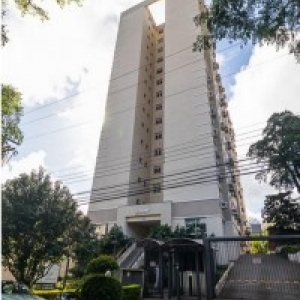 LOTE 008 - PORTO ALEGRE/RS - BOX 109, SITUADO NA RUA CORONEL CORTE REAL Nº 82 NO BAIRRO PETRÓPOLIS.