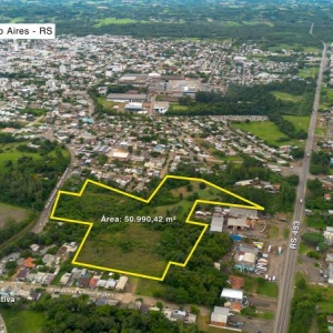 LOTE 001 - Área de 50.990,42m², situado no lado esquerdo da Rua Salvador Stein Goulart, de quem nela entra pela Rua Emiliano Macedo, donde dista 71,55 metros, bairro Macedo, Venâncio Aires/RS