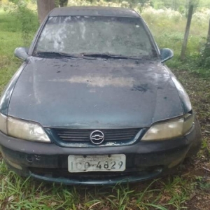 LOTE 006 - GM/Vectra CD, placa IGO 4829, verde, ano/modelo 1997