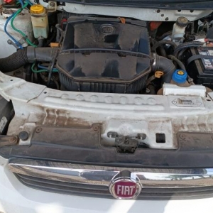 LOTE 001 - Fiat/Siena Essence 1.6, placa IVT 5202, branco, ano/modelo 2014/2015