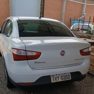 LOTE 001 - Fiat/Siena Essence 1.6, placa IVT 5202, branco, ano/modelo 2014/2015