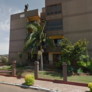 LOTE 005 - Apartamento n° 201 do Residencial Bela Vista, localizado no segundo pavimento, com frente voltada para a Rua Costa e Silva, bairro Canabarro, Teutônia/RS
