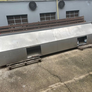 LOTE 009 - Coifa industrial da marca ANTAR, em inox, com dois exaustores a motor