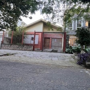 LOTE 774/2025 - Leilão de terreno contendo casa de alvenaria em Porto Alegre/RS