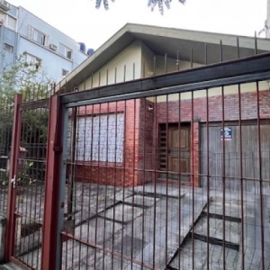 LOTE 774/2025 - Leilão de terreno contendo casa de alvenaria em Porto Alegre/RS