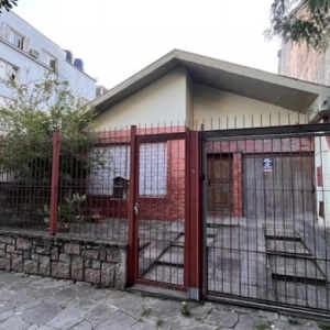 LOTE 774/2025 - Leilão de terreno contendo casa de alvenaria em Porto Alegre/RS
