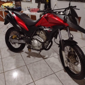LOTE 002 - Honda/XRE 300