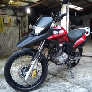 LOTE 002 - Honda/XRE 300