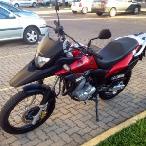 LOTE 002 - Honda/XRE 300