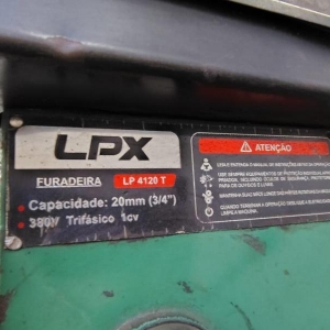 LOTE 011 - Máquina de solda Balmer Vulcano MIG 280