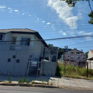 LOTE 009 - Prédio de Madeira em  Porto Alegre/RS