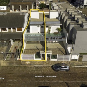 LOTE 001 - Sobrado Residencial de Alvenaria n° 01, com área real privativa e área real total de 165,94m², no CONDOMÍNIO RESIDENCIAL ESTEVÃO, localizado na Rua Reinhold Lottermann, n° 850, bairro Moinhos D’Água, Lajeado/RS