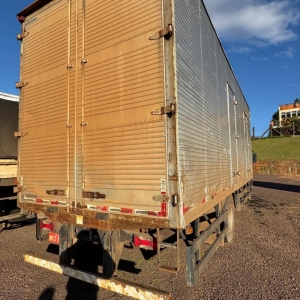LOTE 004 - Iveco/Vertis 130V18, placa BFZ 7423, ano/modelo 2011/2012