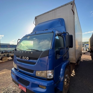 LOTE 004 - Iveco/Vertis 130V18, placa BFZ 7423, ano/modelo 2011/2012