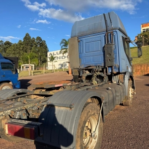 LOTE 005 - Iveco/Cursor 450E33T, placa CVN 5J12, ano/modelo 2011