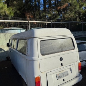 LOTE 008 - VW/Kombi, placa IMI 3547, ano/modelo 2005