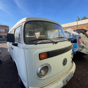 LOTE 008 - VW/Kombi, placa IMI 3547, ano/modelo 2005