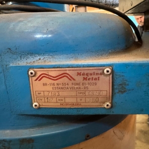 LOTE 019 - Máquina turbina para puxar pó para joias, marca Metal, motor ½ CV