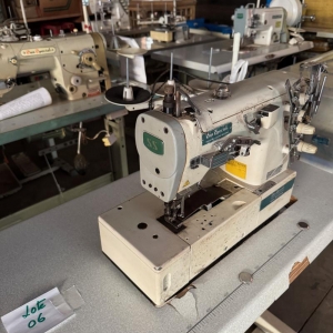 LOTE 027 - Máquina de costura Galoneira, marca Sun Special, modelo F117 JL