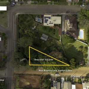 LOTE 013 - Área de 373,21m², sem benfeitorias, correspondente ao terreno 02 da quadra 04 do Loteamento Jardim do Cedro II, bairro São Bento, Lajeado/RS