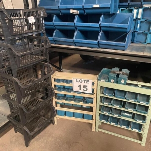 LOTE 015 - Cesto plástico organizador e dois Kit Estante Presto